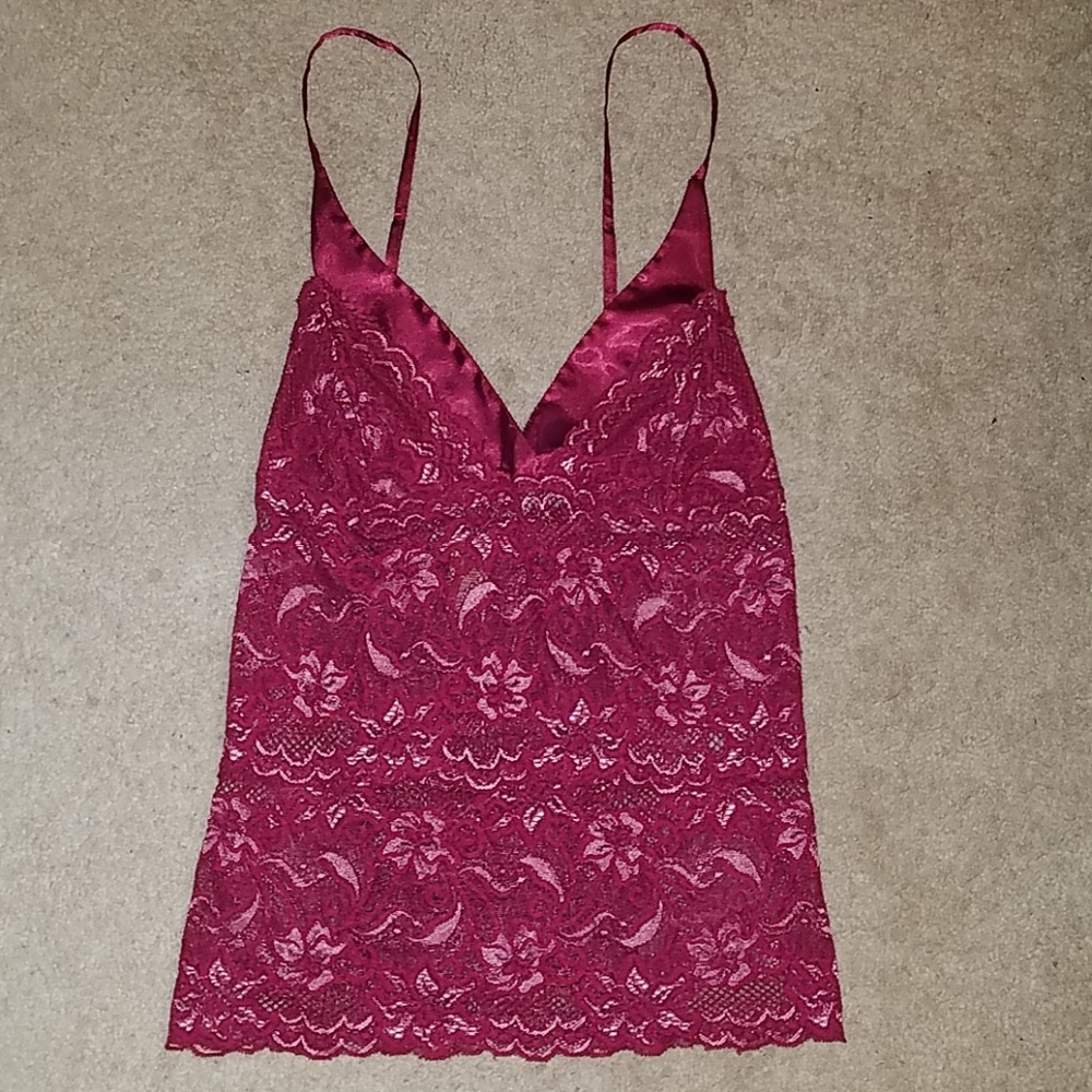 Forever 21 lace burgundy top or camisole
